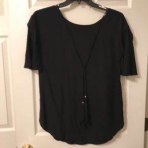 Soft Surroundings XS Black Top with Tassel Tie